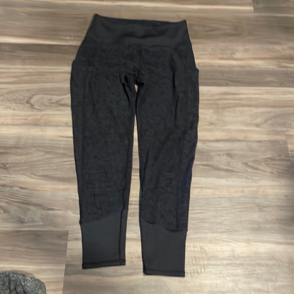 Never worn! Has pockets!